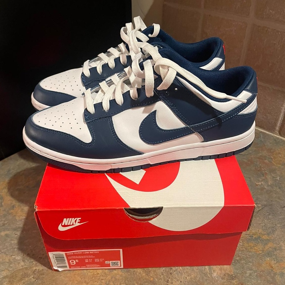 Nike Dunk Low “Obsidian”